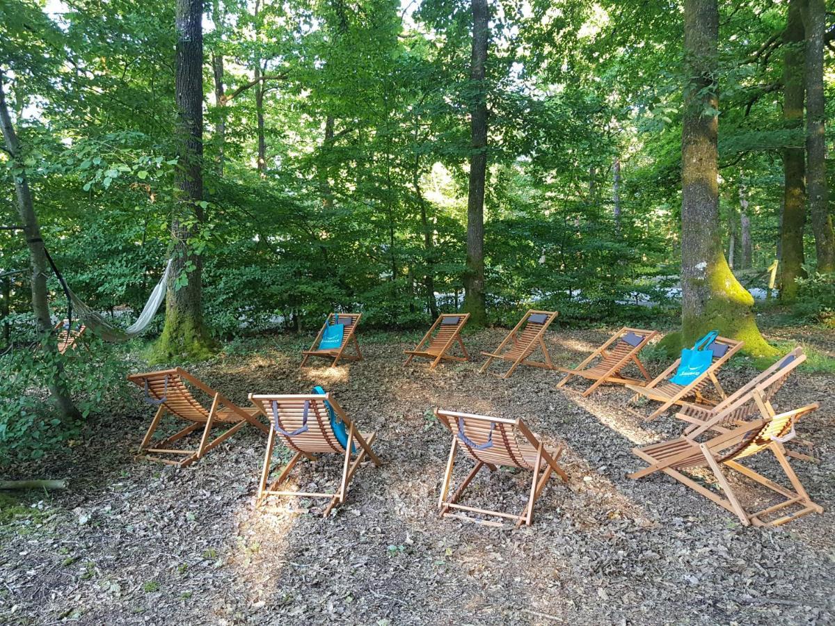 Camping De La Foret Seasonova Sillé-le-Guillaume Екстериор снимка