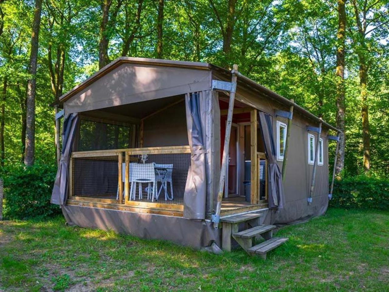 Camping De La Foret Seasonova Sillé-le-Guillaume Екстериор снимка